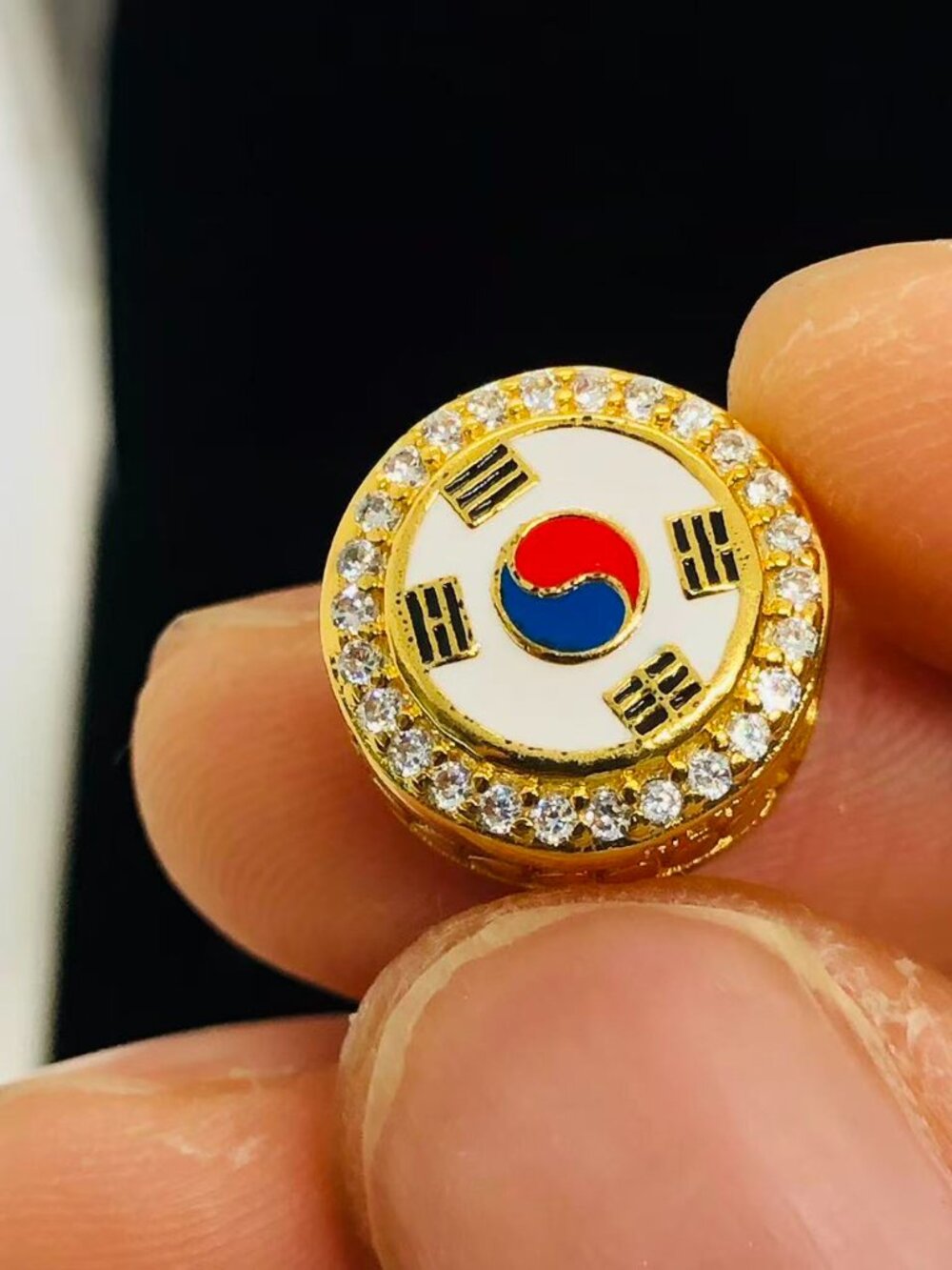 ✨🔥Pandora South Korea Exclusive Country Sparkling Round Flag Charm